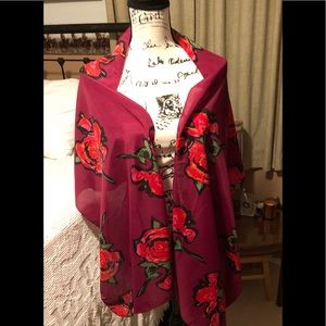 🌺Lovely Burgandy Floral Scarf/Wrap🌺
